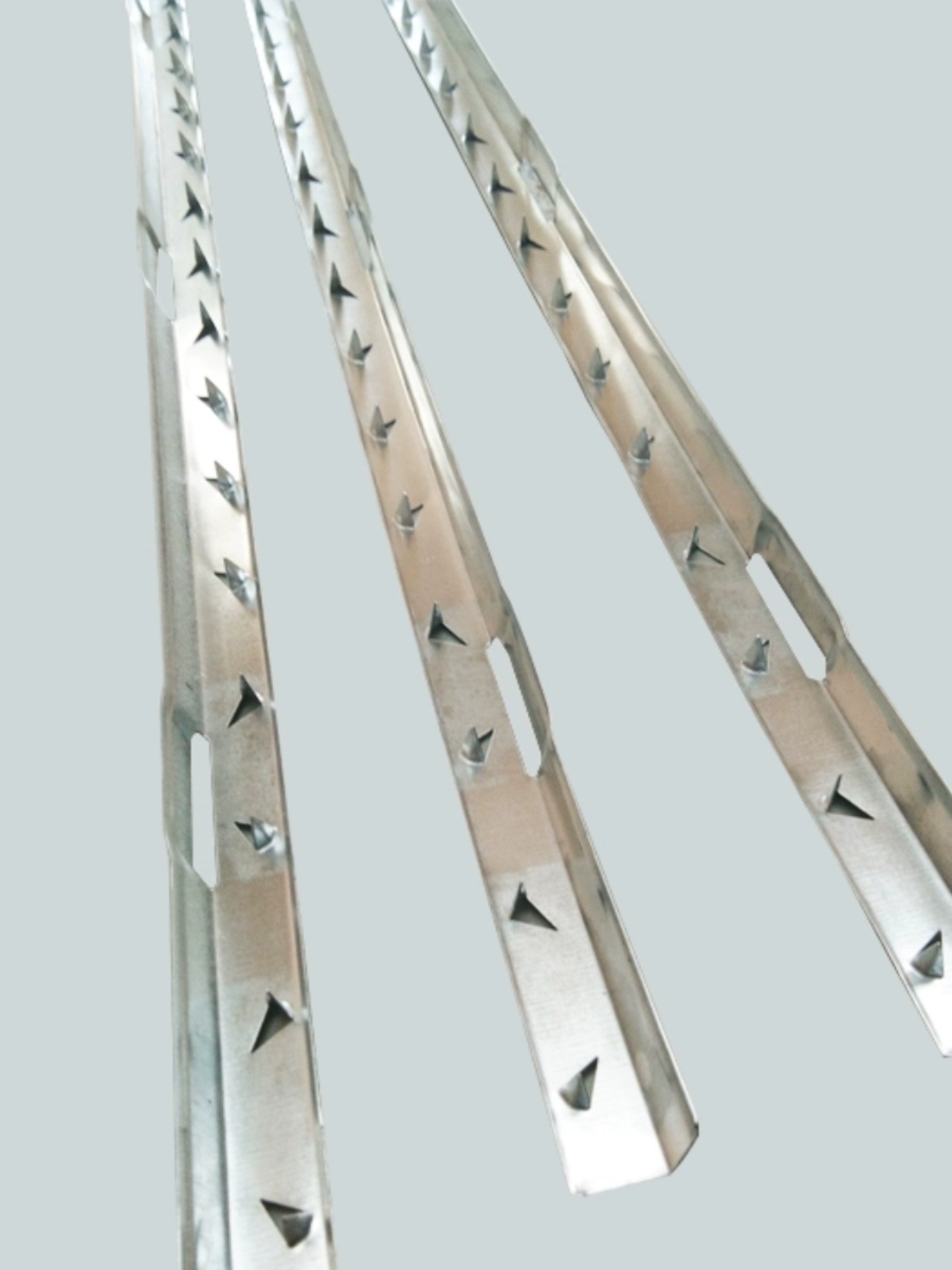 各种木箱配件钢带箱钢带包边铁皮镀锌加厚大齿卡扣金属配件五金厂