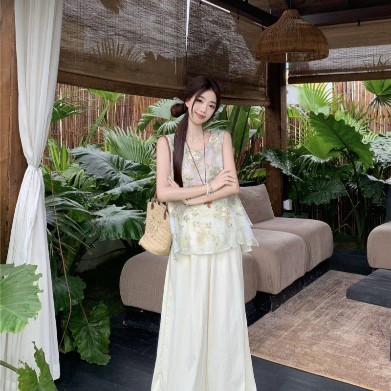 New Chinese-Style Zen-Inspired Embroidered Floral Vest Top and High-Waisted Wide-Leg Casual Pants for Women, 2026 Summer New Set