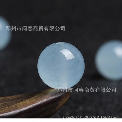 氷種の空の青い玉の散珠の玉の翡翠の玉の髄はビーズのdiyの手のチェーンのネックレスのセーターのチェーンの材料を配合します。|undefined