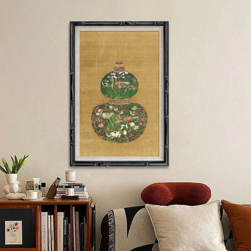 French Vintage Chinese Style Porcelain Vase with Gourd Blossoms: Entryway Decor for Modern Chinese Traditional Living Room, Study, and Hall Wall