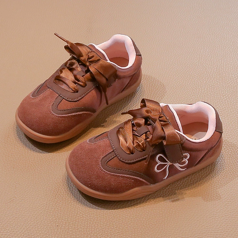 Туфли для девочек с низким верхом весной и осенью новая модная повседневная обувь 2024 года