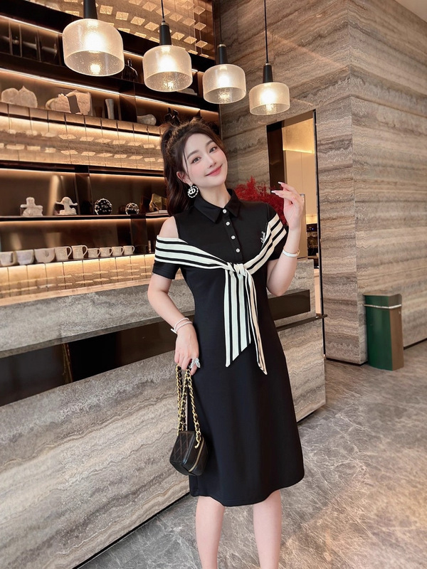 欧美风女装2025夏季连衣裙时尚圆领中袖亮片裙摆修身显气质名媛范|undefined
