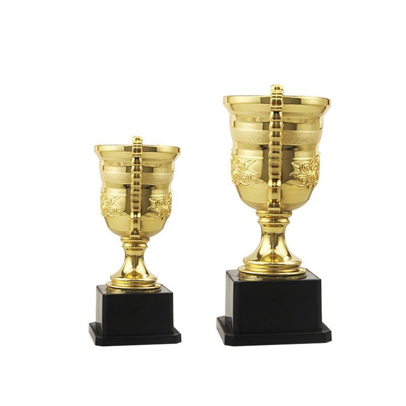 2024 nuevo trofeo infantil de plástico mini trofeo apretón de manos sin tapa rosa taza de plástico galvanizado en stock