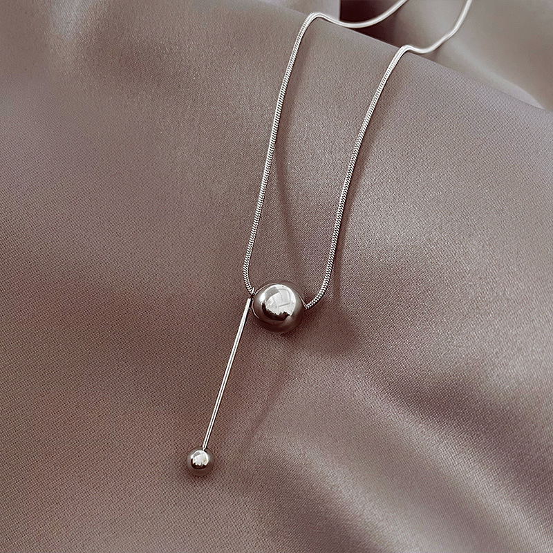 12g Weight Pendant Necklace Classification 1 Piece Quantity Daily Occasion Titanium Steel Material Ball Pattern Women'S Gender Simple Style Style Simple Style Ball Titanium Steel Pendant Necklace 1 Piece 1