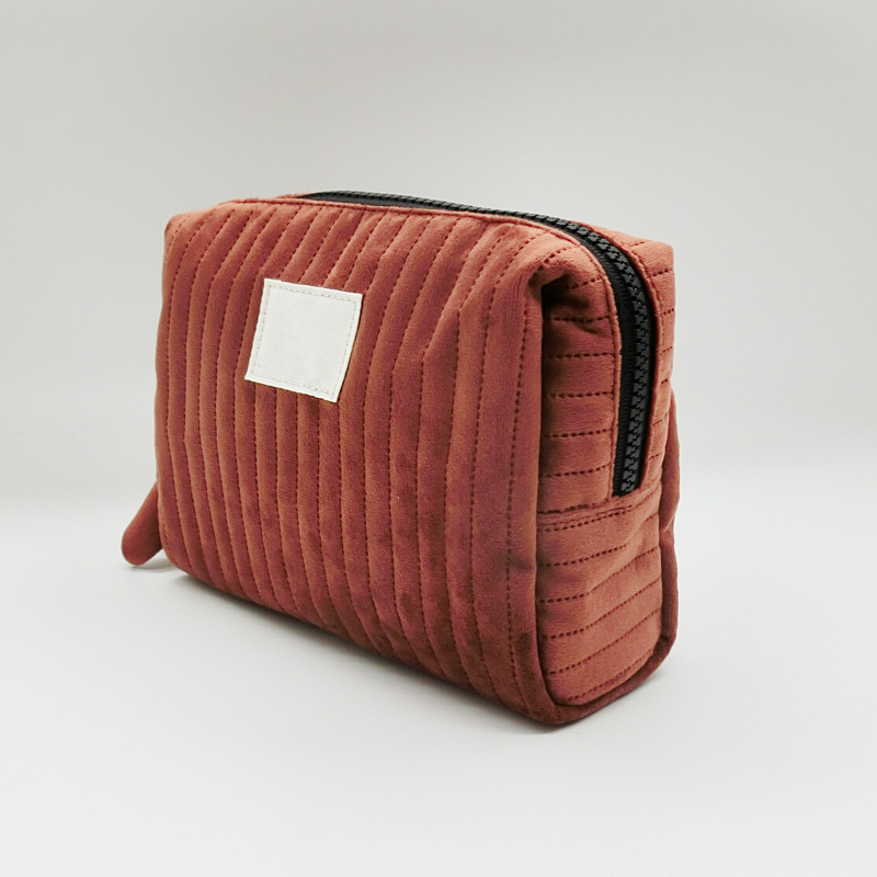 �¿��޲���ױ�����޸���˿�޻�ױ����Я����Ʒ���ɻ�ױ������