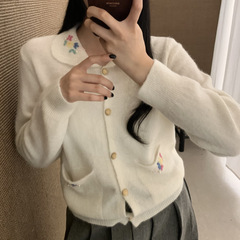 25秋冬女装韩系精致钩花钉珠木扣羊毛衫高级感羊驼绒针织开衫毛衣