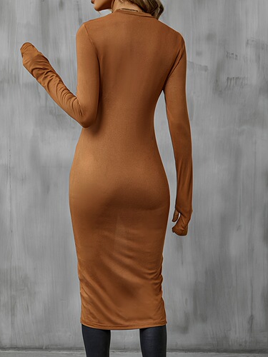 Irregular T-shirt with short front and long rear hem