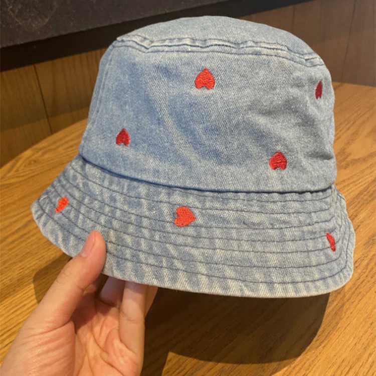 Sombrero de primavera y verano, mujer, bordado plegable, amor, sombrero de pescador de mezclilla, mujer, retro de moda, viejo, todo fósforo, cara, sombrero de lavabo pequeño
