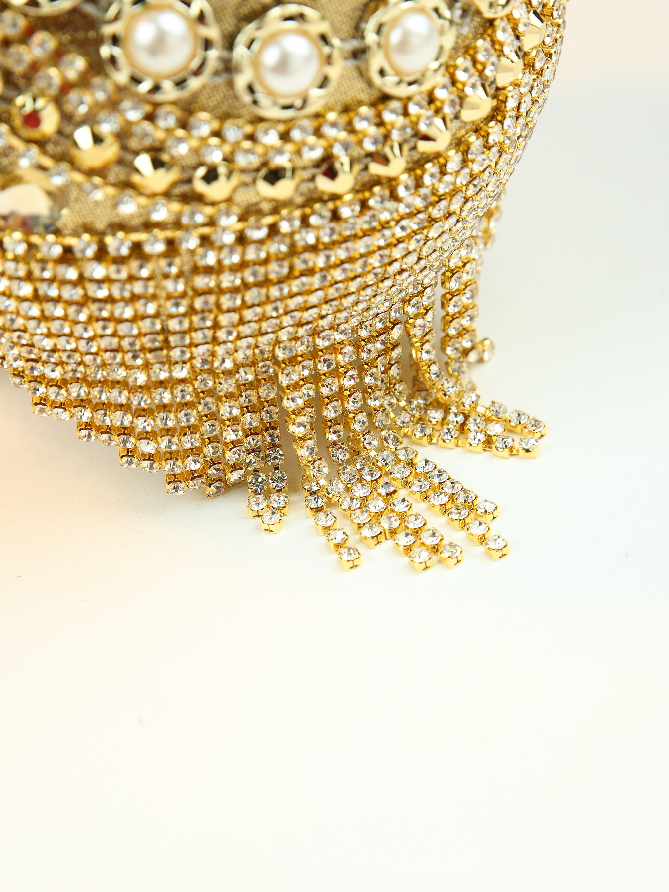 Damväska axelväska med pärlor strass och kedjerem_voghion.com