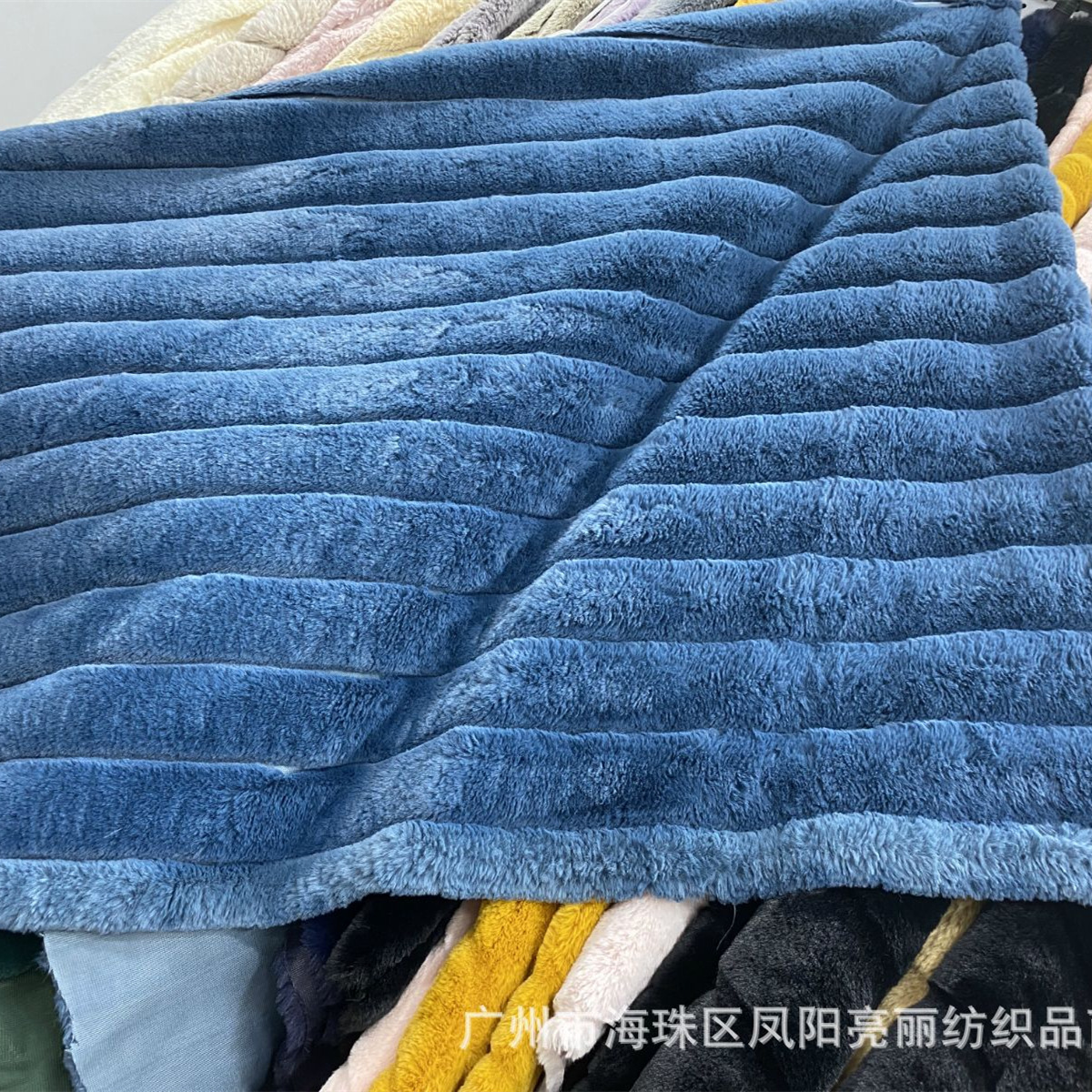 Inventario 15 cabello de conejo imitación de cabello de 6 cm de intervalo de tracción de ropa de moda para el hogar juguetes tela de peluche