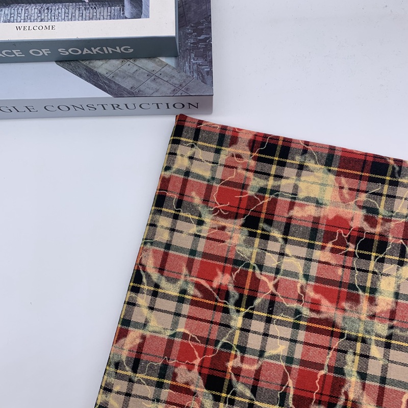 特色印花 渲染扎染工艺印花格子衬衫格子面料 21支斜纹磨毛格子