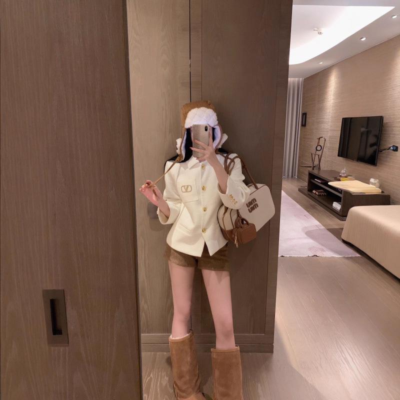 Trendy V25 Autumn and Winter New Socialite Style Gold Thread Embroidered Letter Quilted Tweed Chanel-Style Jacket