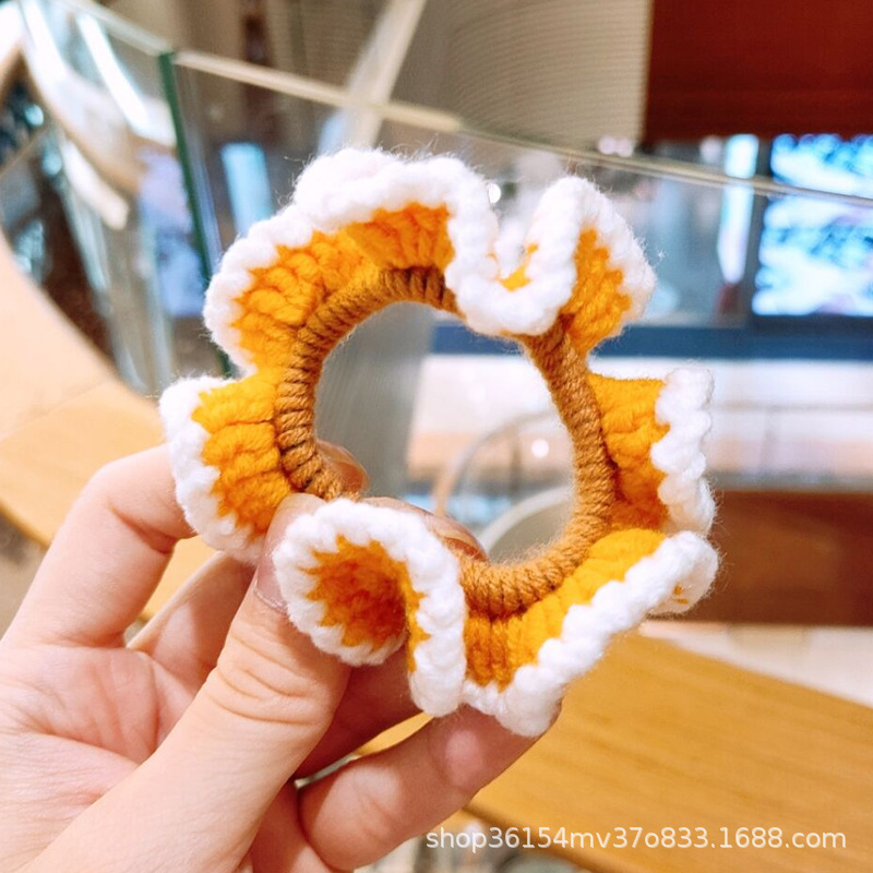Anillo de intestino grueso de lana de color amarillo jengibre