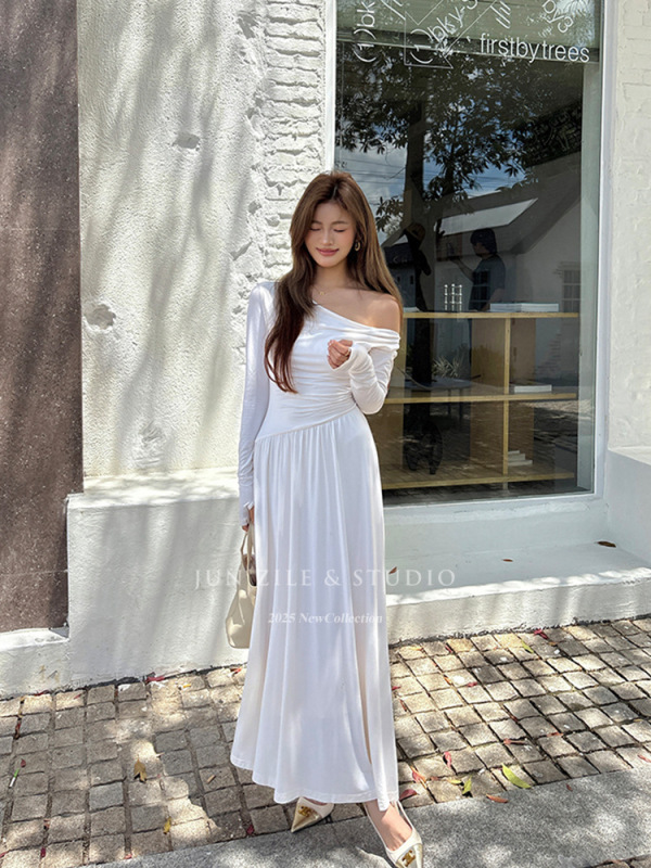 白色长裙女秋季设计感气质高级感荡领露肩收腰露背系带长袖连衣裙|undefined
