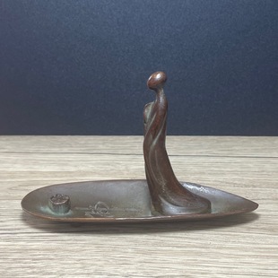 �U�����Д[����ʽ�ŵ�U��[��һ�۾����в����߽����T����~ɫ