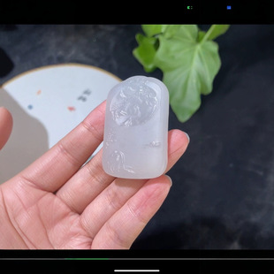 Jin Yu Tang Splendid Mountains and Rivers Exquisite Hetian Jade Smoke Zishan Water Brand Ice Base Color Is Fine and Oily