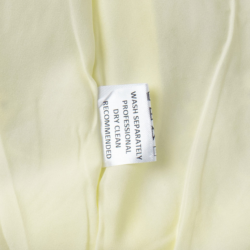 Đầm ngắn cotton màu vàng cổ chữ V thắt eo, tay phồng thêu họa tiết — Màu vàng chi tiết 18