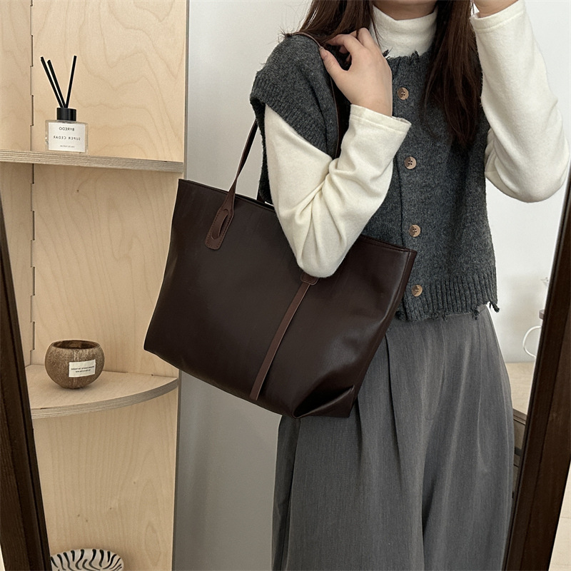 Bolso de gran capacidad para mujeres 2024 nuevo bolso de mano de textura retro bolso de hombro de viaje de mujer bolsa de oficina