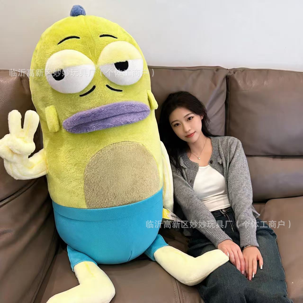 New SpongeBob plush toy, ugly-cute passerbysting fish, Bikini Bottom character creative doll, pillow, children's toy