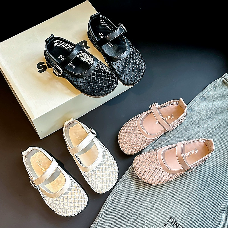 Детская обувь, летние детские сандалии, новинка 2025 года, обувь «крокодил», сетчатая спортивная обувь с полой обувью, пляжная обувь для девочек