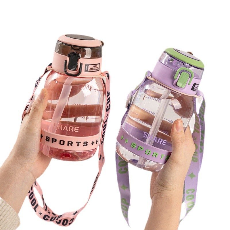 2025 nueva taza de plástico creativa portátil taza de paja taza de agua deportiva taza de letras patrón taza espacial al por mayor