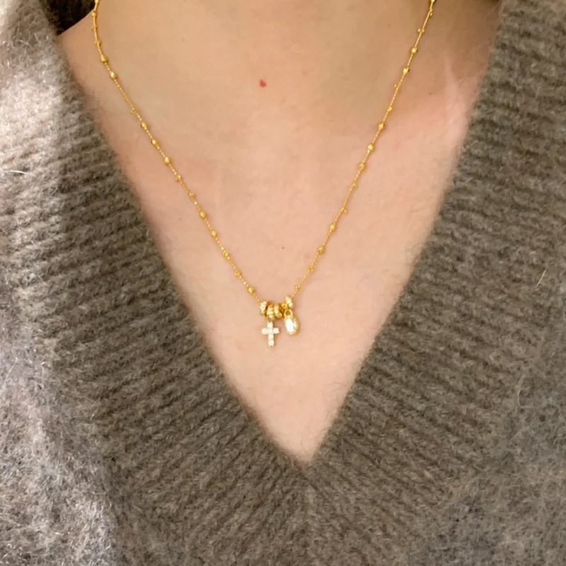 Xiaohongshu 人気のクロスロックネックレスレディースペンダントライト高級美的ニッチハイエンドネックレスワンピース|undefined