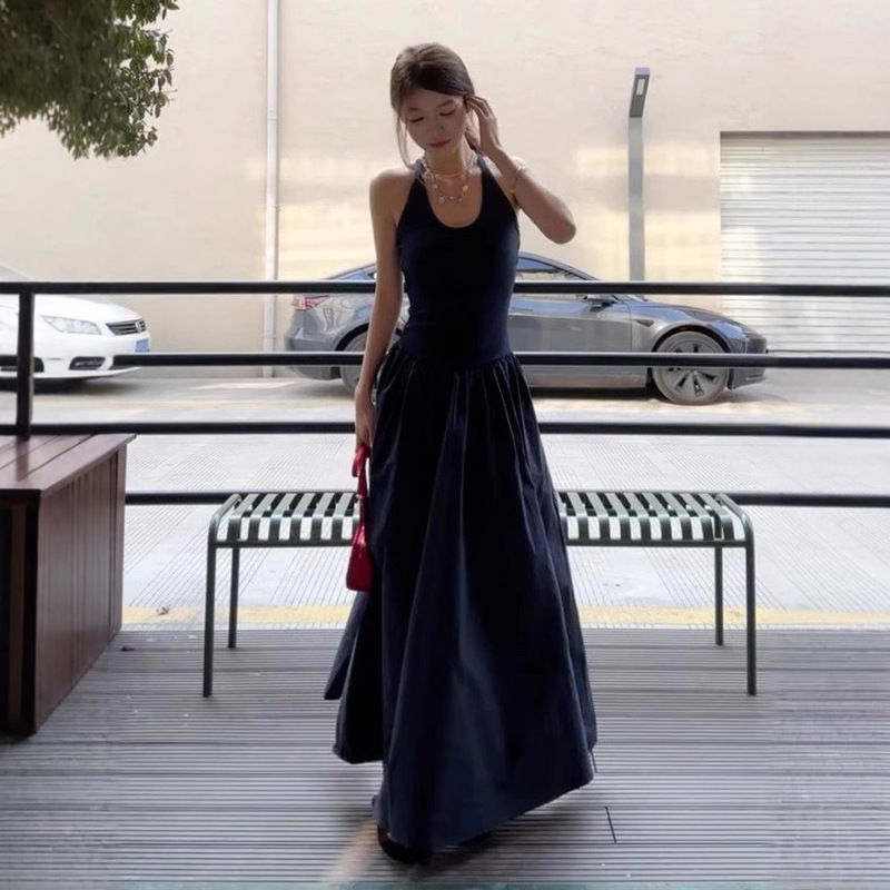 Blue Sleeveless Halterneck Camisole Dress Women's Summer 2025 New Style French Style Beautiful Long Skirt