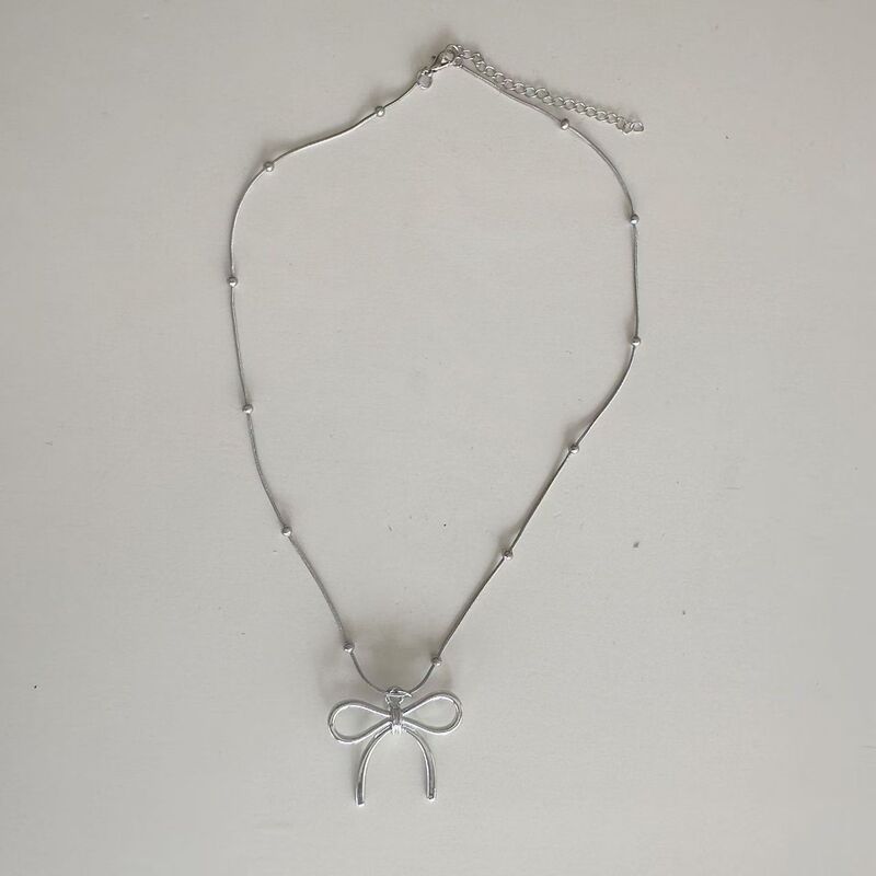Special Offer Bowknot Necklace for Women 2024 New Style Elegant Design Niche Sweet Versatile Personalized Sweater Chain Special Offer Bowknot Necklace for Women 2024 New Style Elegant Design Niche Sweet Versatile Personalized Sweater Chain
