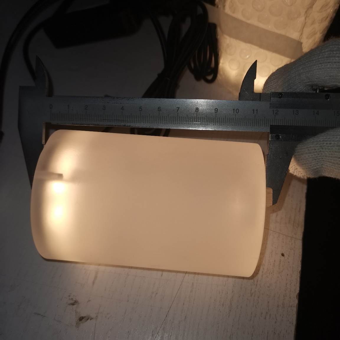 磨砂亚克力导光圆柱厂家直发支持打样高端加工展示创意激光切割