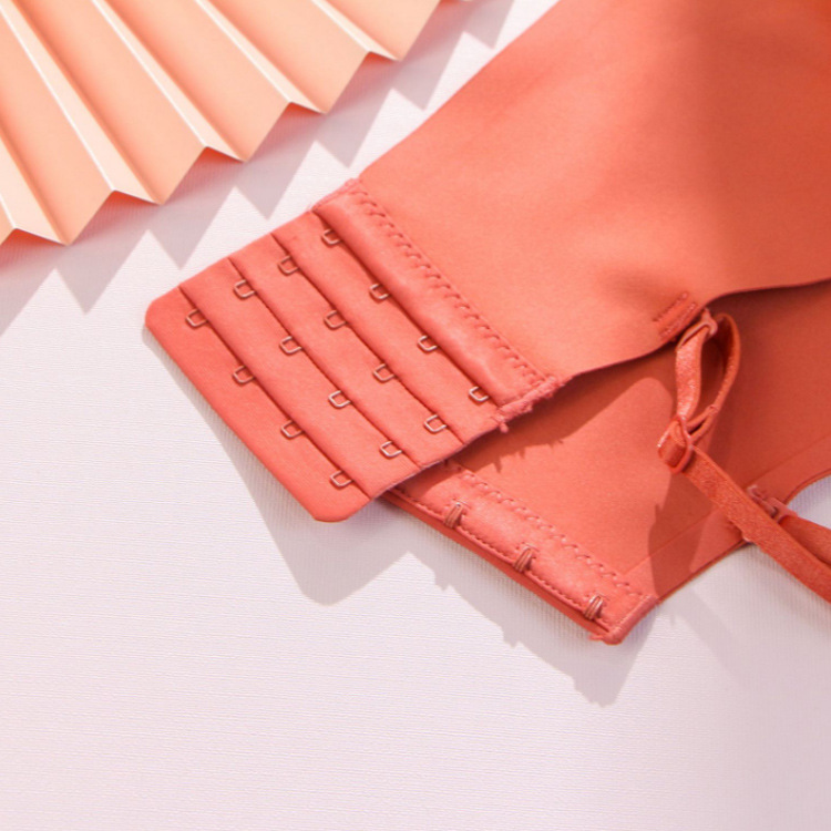 6001 brillante media taza sin tirantes tubo superior ropa interior cómoda de las mujeres sin hilos transpirable taza delgada soporte superior empuja hacia arriba el sujetador