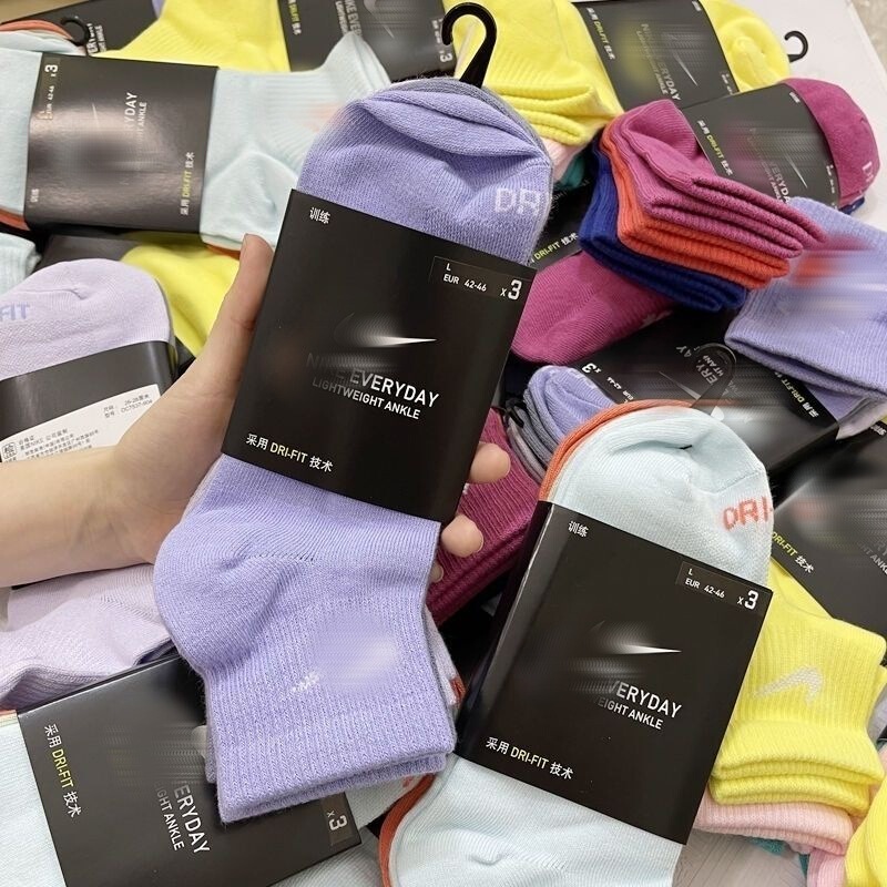 Three pairs of Suwan Next socks, colorful mid-calf socks, unisex running and sports socks, casual short socks, wholesale Three pairs of Suwan Next socks, colorful mid-calf socks, unisex running and sports socks, casual short socks, wholesale
