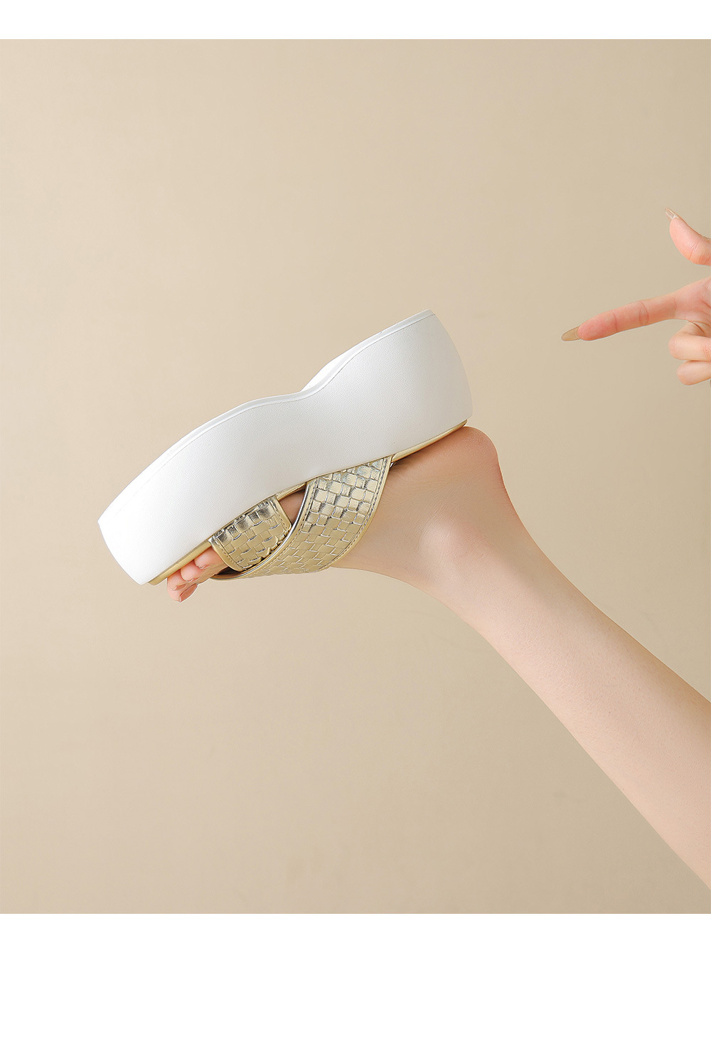 Dép sandal nữ xỏ ngón đế bệt quai đan chéo mùa hè — Màu đen, Màu vàng, Màu bạc chi tiết 8