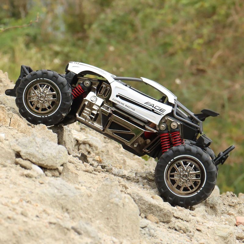 Oversized rc remote control car mountain cross-country climbing alloy high-speed car drift racing racing boy toy wholesale Oversized rc remote control car mountain cross-country climbing alloy high-speed car drift racing racing boy toy wholesale