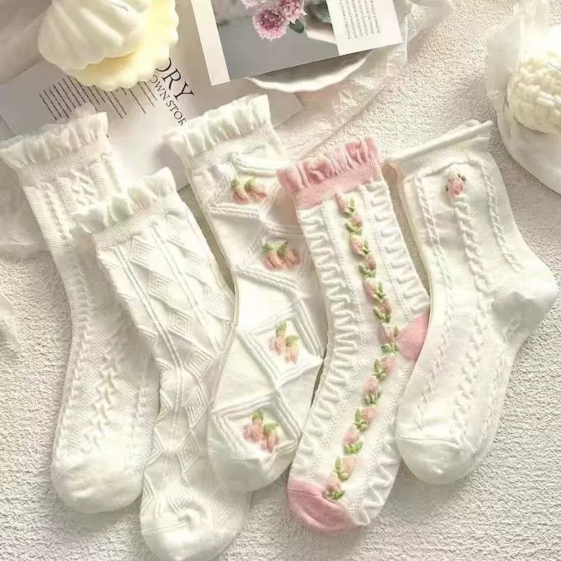 诸暨秋冬新款中筒日系纯色百搭女棉袜泡泡口花边长筒跨境袜子批发