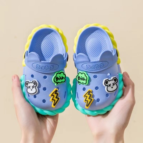 Children's slippers for boys, slip-resistant soft bottom cartoon walking sandals for babies, children's sandals with holes for girls 