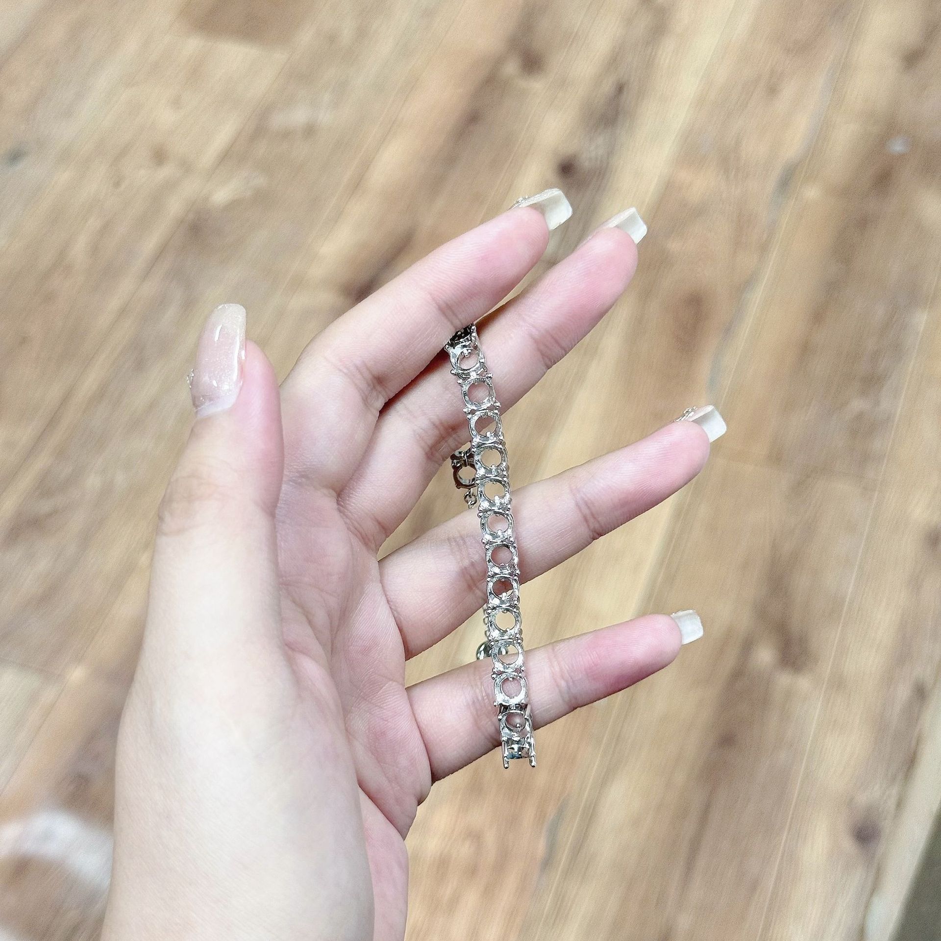 High Color-retention Bracelet