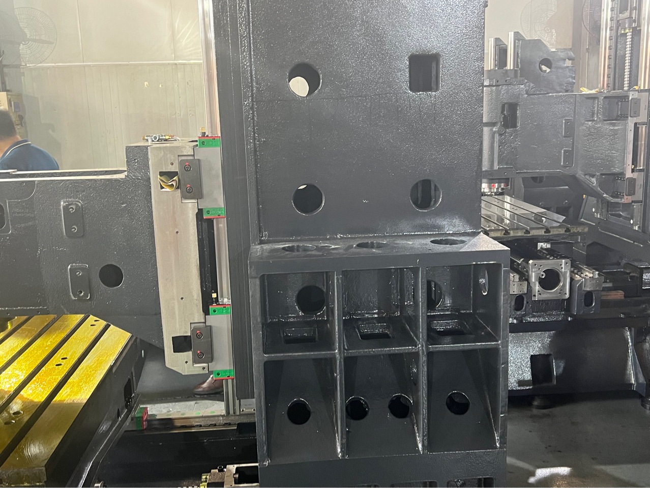 ȫ���׼��ʽ�ӹ����Ŀ��Զ����������ͷ