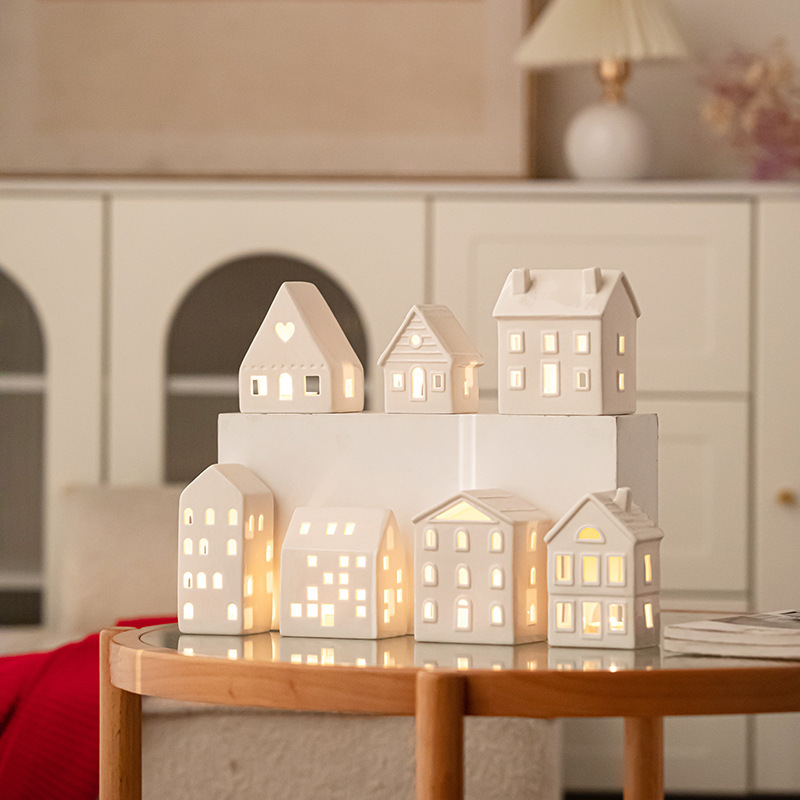 Christmas Ceramic Hollow House Candlestick Ornament Tabletop White Porcelain Plate Night Light European Style Atmosphere Ceramic Flower