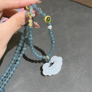 Jin Yutang Xinjiang Hetian Jade with Jade Blue Water Gold Classic and Beautiful Single-sided Carved Flowers such as Italian Lock Material Ice Run