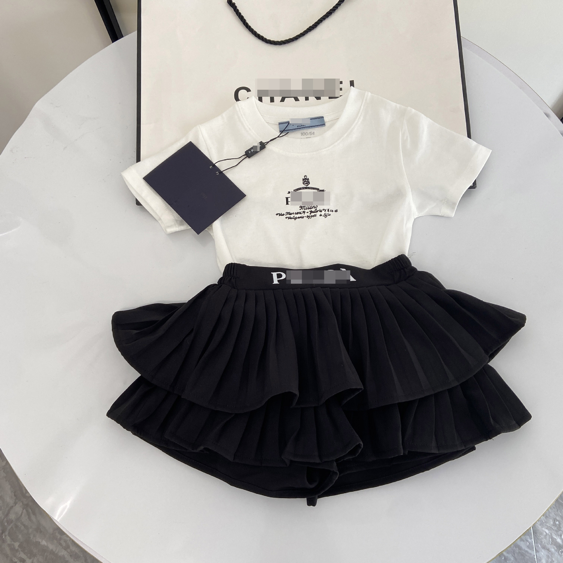 2025 summer new girls T-shirt cake skirt two-piece short sleeve solid color letter printed top western style skirt