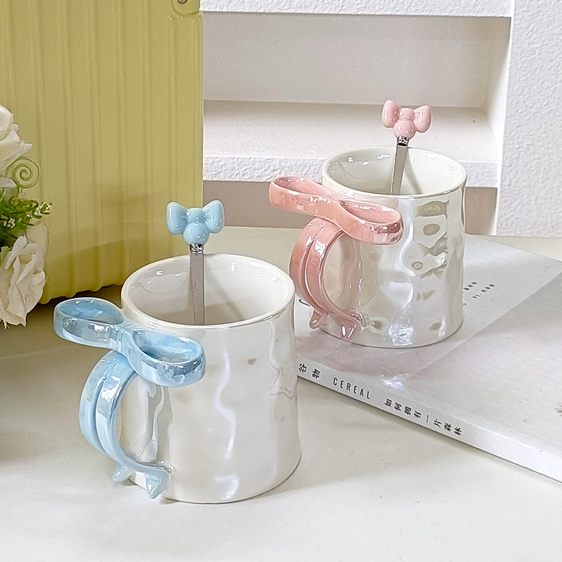 Taza de cerámica de arco estereoscópico para el hogar encantador corazón de una chica exquisita taza de café taza de marca alta sensación creativa lujosa ligera