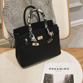 女士单肩包;女士斜挎包;托特包