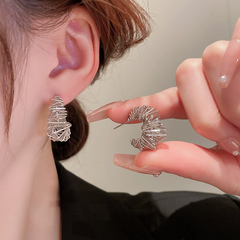 Серебряная игла, дизайн серьги, стиль легкой роскоши, стиль высокого качества, оптом