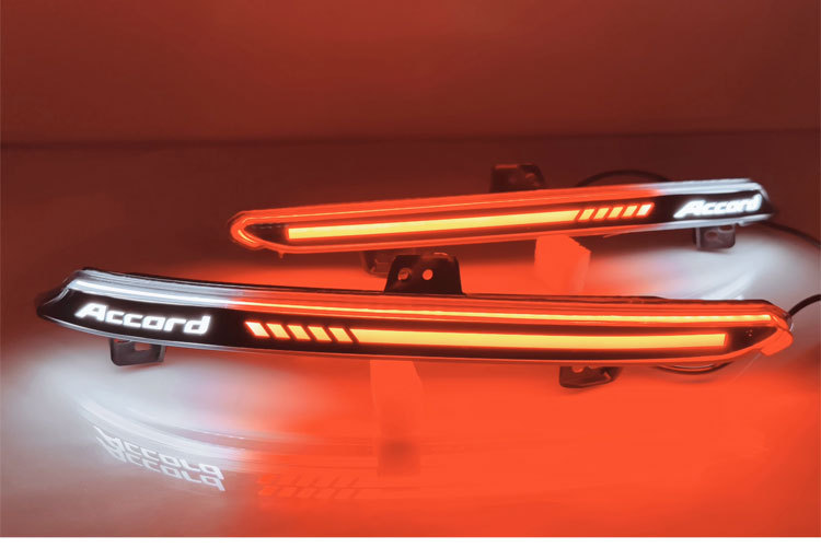 Applicable to 18-22 Honda 10 generation Accord rear bumper light modification special LED brake light streamer steering taillight