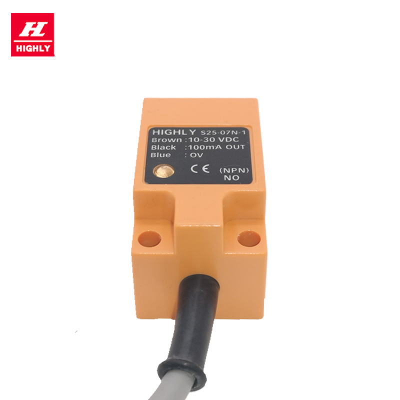 HIGHLY海立 S25-07N-1接近开关电缆方型IP67防水短路保护原装