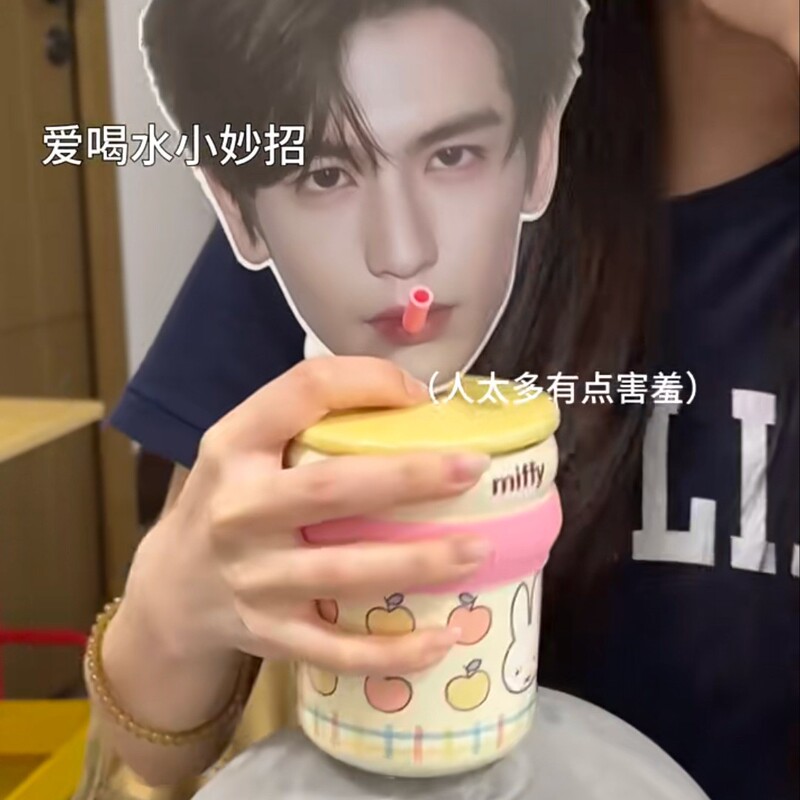 A Little Tip for Those Who Love Drinking Water: with This, You Can Drink 800 Cups a Day! Acrylic Zhang Linghe Straw A Little Tip for Those Who Love Drinking Water: with This, You Can Drink 800 Cups a Day! Acrylic Zhang Linghe Straw