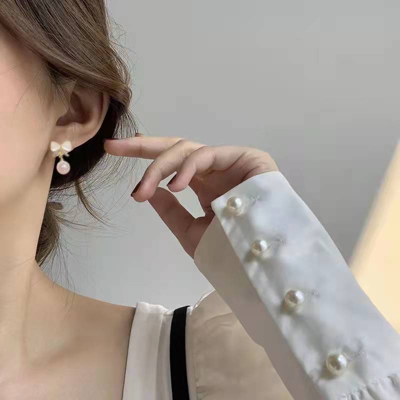 11-901 White (1)