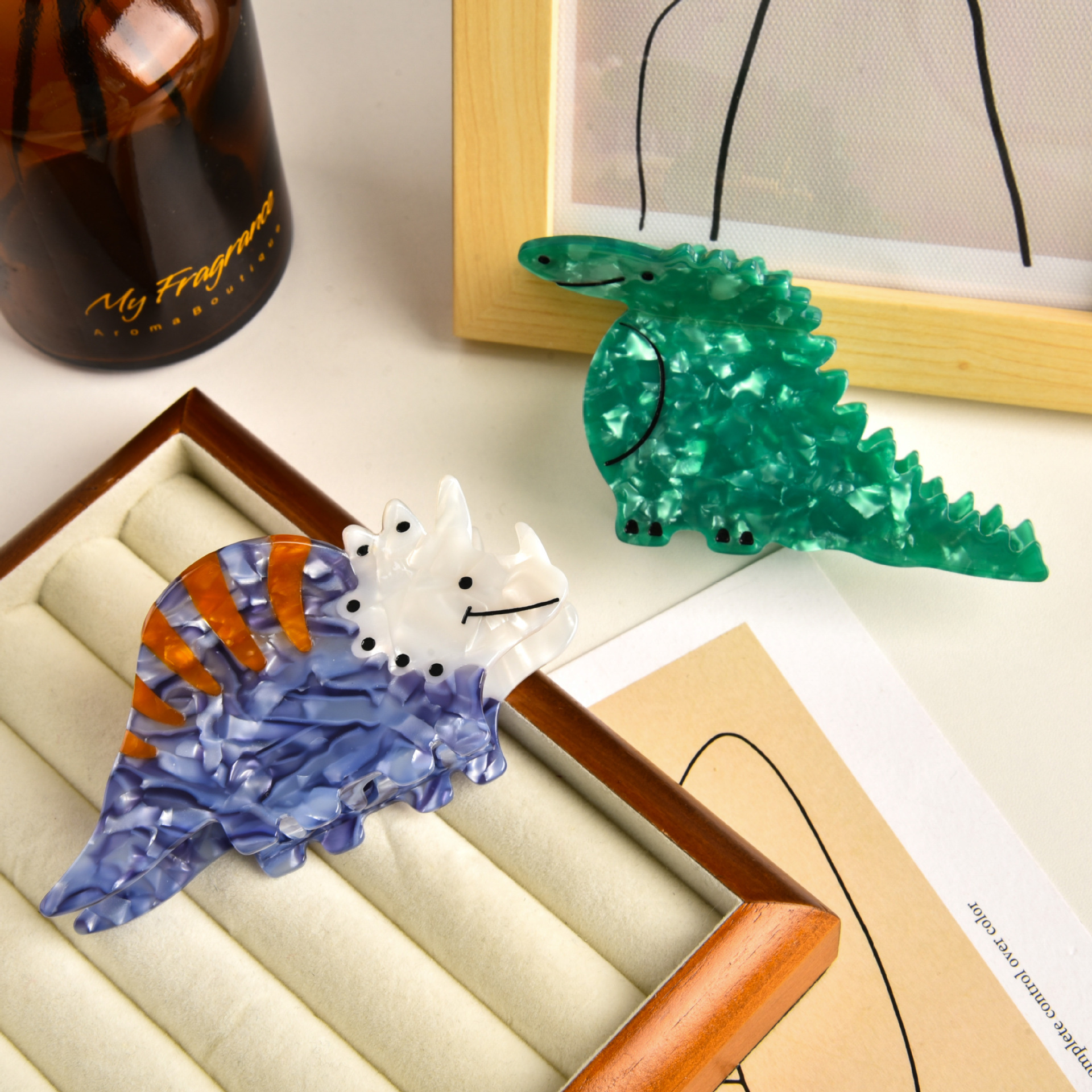 Accessori per capelli YHJ 2024 Nuovo fermaglio per capelli a forma di dinosauro con animali dei cartoni animati, in acetato, con arricciatura posteriore, con squalo_voghion.com