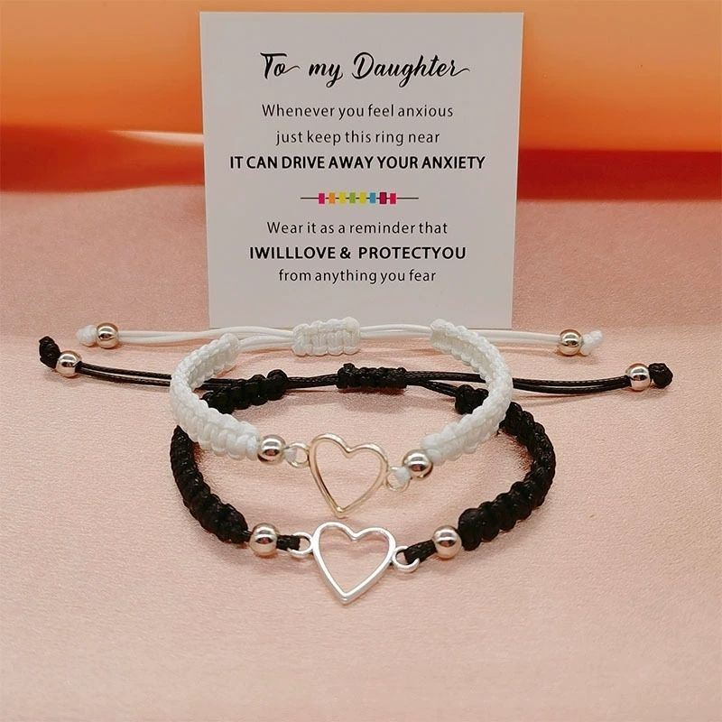 Heart-shaped couple bracelets in Korean style, gift for best friends, students, and lovers, starry message, handmade black and white bracelets for men and women