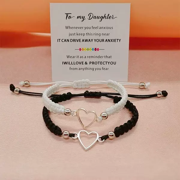 Heart-shaped couple bracelets in Korean style, gift for best friends, students, and lovers, starry message, handmade black and white bracelets for men and women